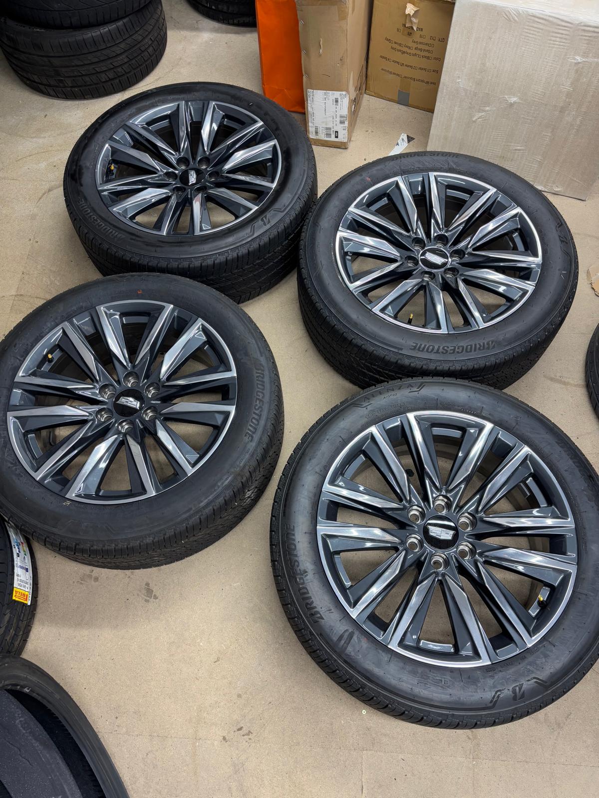 4 x Genuine Cadillac Escalade Alloys 22" Great Condition with Bridgestone Tyres