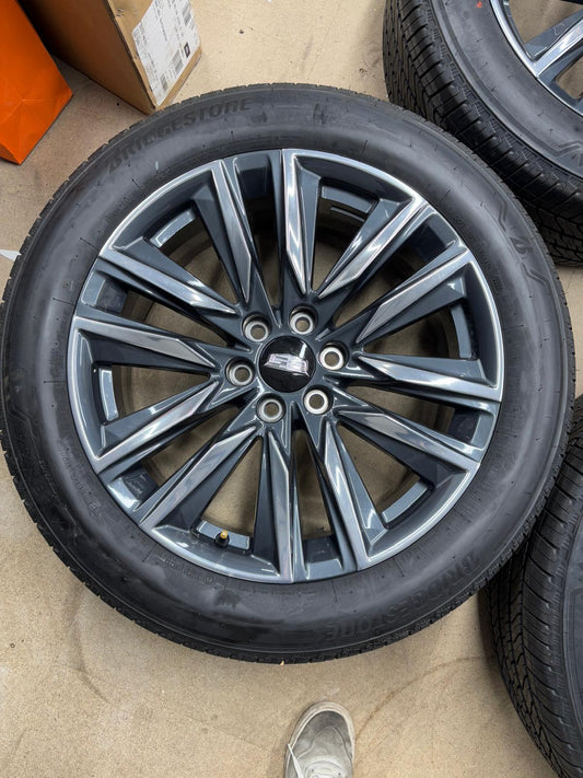 4 x Genuine Cadillac Escalade Alloys 22" Great Condition with Bridgestone Tyres