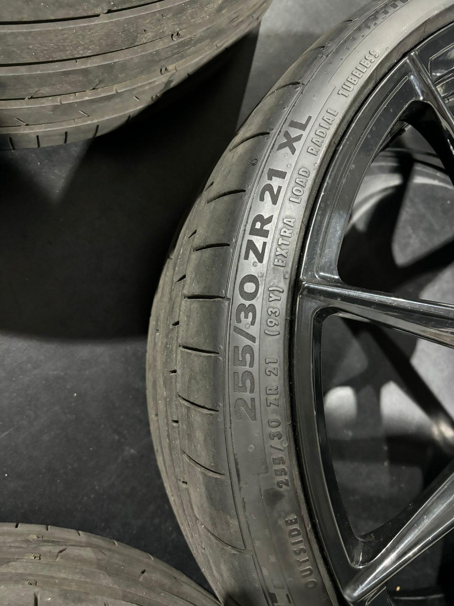 21/22” VOSSEN FORGED SERIES EVO 2 ALLOY WHEELS CONTINENTAL TYRES FERRARI F8